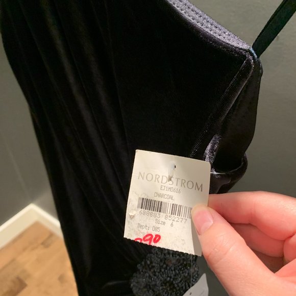 Elina G Velvet One Shoulder Dress - Picture 6 of 6